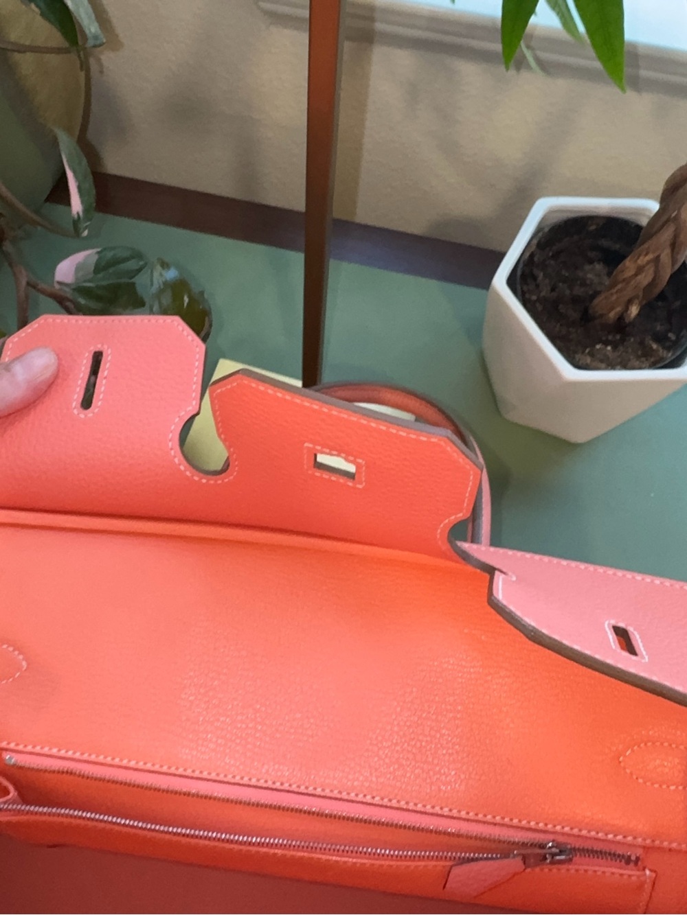 Hermes Coral Togo Leather Birkin 35 with Palladium Hardware - Picture 4 of 16